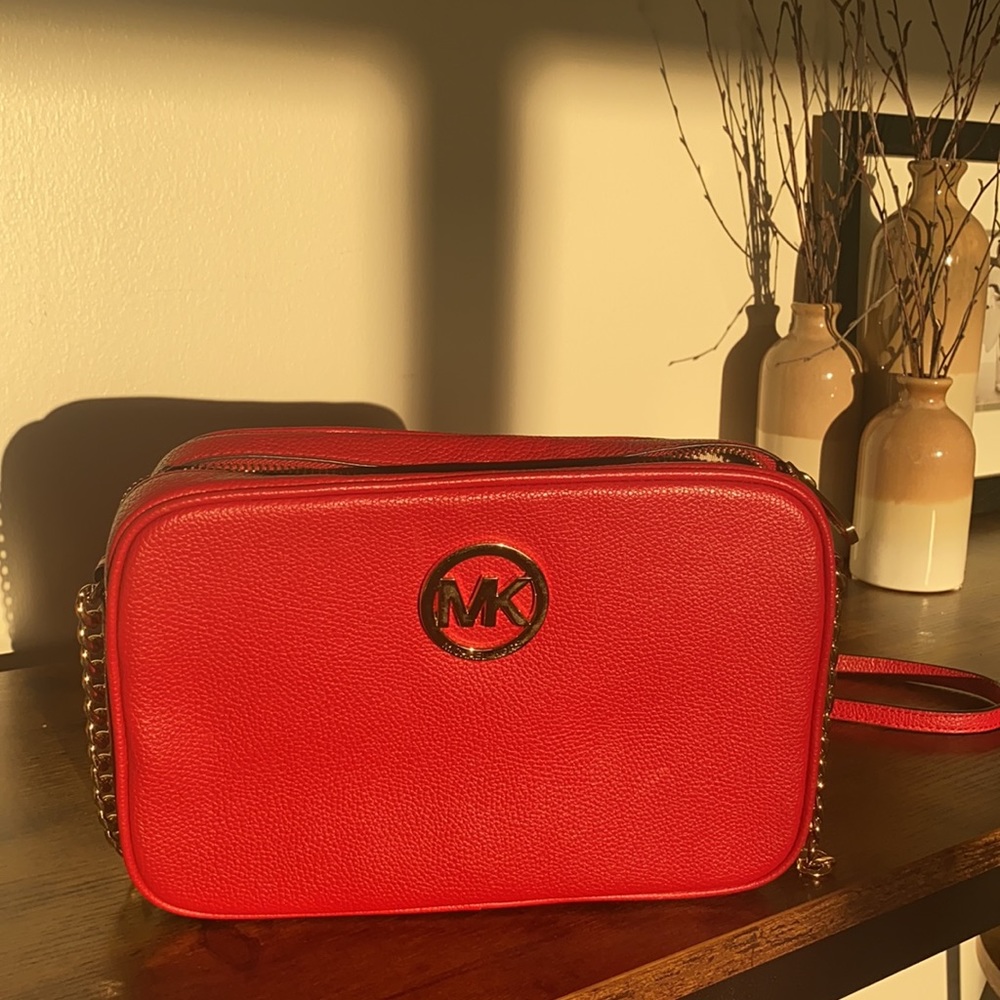 Red Michael Kors Crossbody Purse